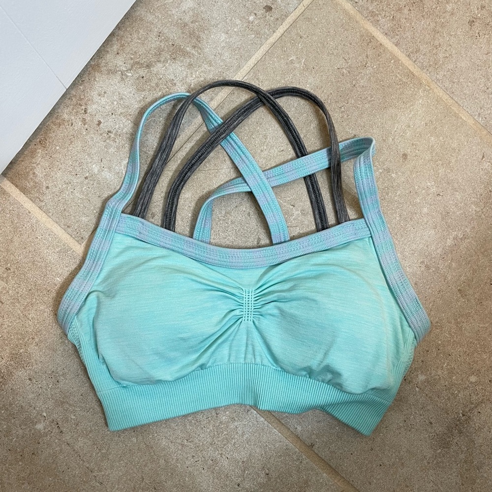 Sports bra